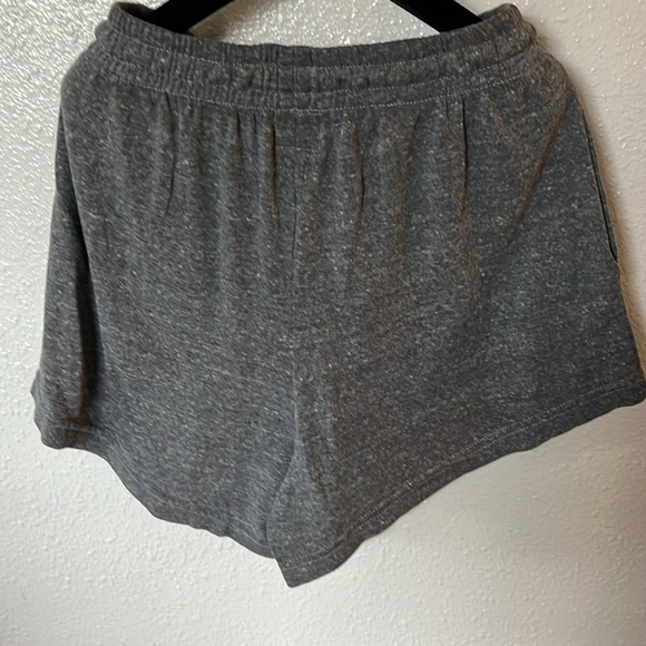 LOGO STRIPE WOMEN'S SHORTS - HEATHER GREY. Sz. L - Picture 3 of 10